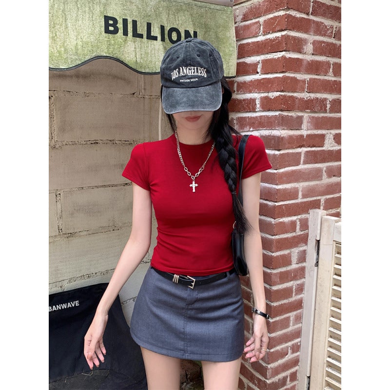 220G Summer Design Slim-Fit Flattering Short-Sleeve T-Shirt For Women In Red With A Structured Cut - Image 4