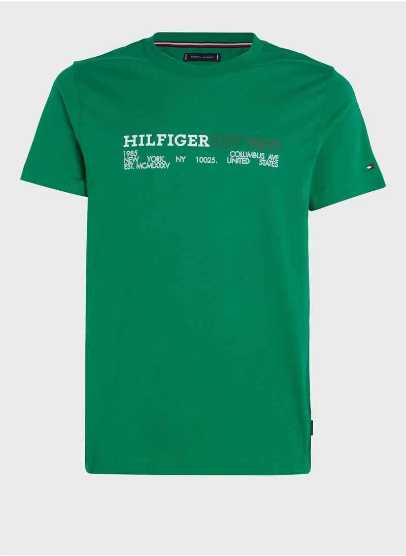 TOMMY HILFIGER Chest Logo Crew Neck T-Shirt