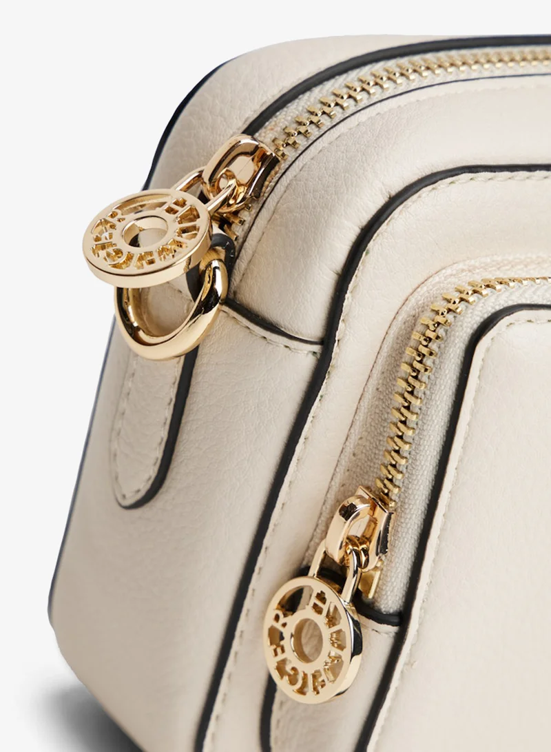 TOMMY HILFIGER  Hilfiger Icon Crossbody Camera Bag for Women | Best Price UAE