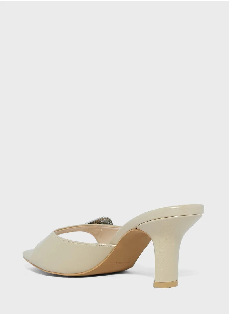 فينتشي Ankle Boots