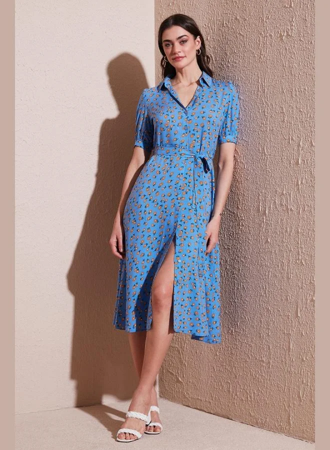 ليلا فستان قميص نسائي متوسط الطول بحزام وفتحة جانبية بنقشة ليلا