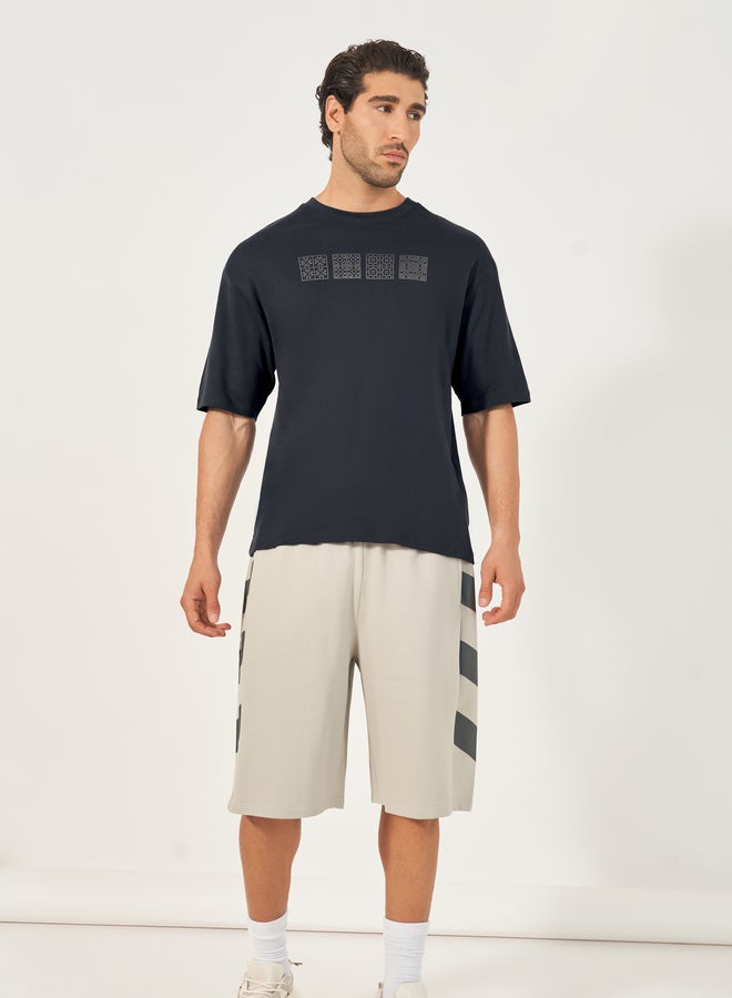 Styli Styli Premium Heavy Jersey Foil Print Oversized T-Shirt  - Image 2