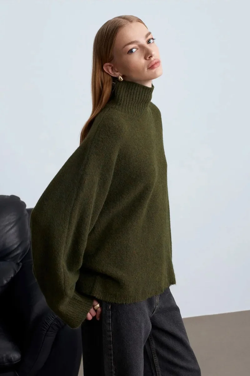 Dilvin Forest Green DILVIN Oversized Ribbed Turtleneck Sweater for Women | Best Price UAE