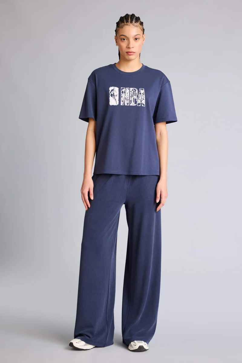 ديفاكتو NBA Wordmark Relax Fit Short Sleeve T-Shirt