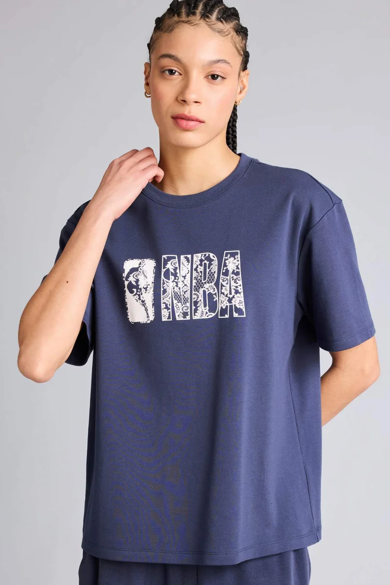 ديفاكتو NBA Wordmark Relax Fit Short Sleeve T-Shirt