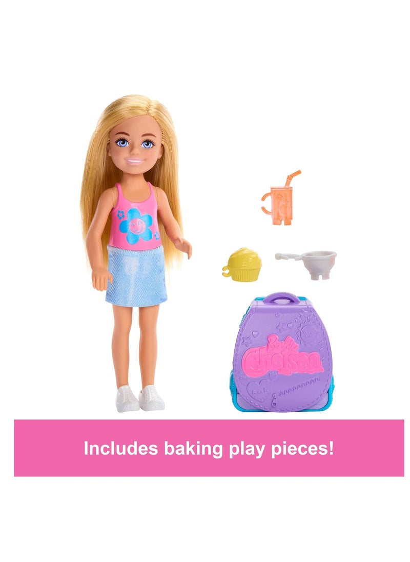 Barbie Barbie Family And Friends Cupcake Baking Backpack Blonde Chelsea Doll, Wearable Backpack With Baking Play Pieces  - Image 4
