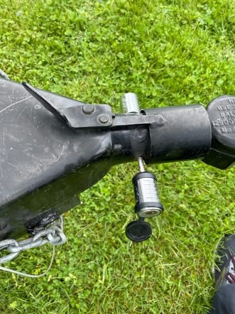 Master Lock 1471DAT Trailer Coupler Latch Lock, 3-4/10" Long Shackle x 9/32" Diameter Pin - Image 2