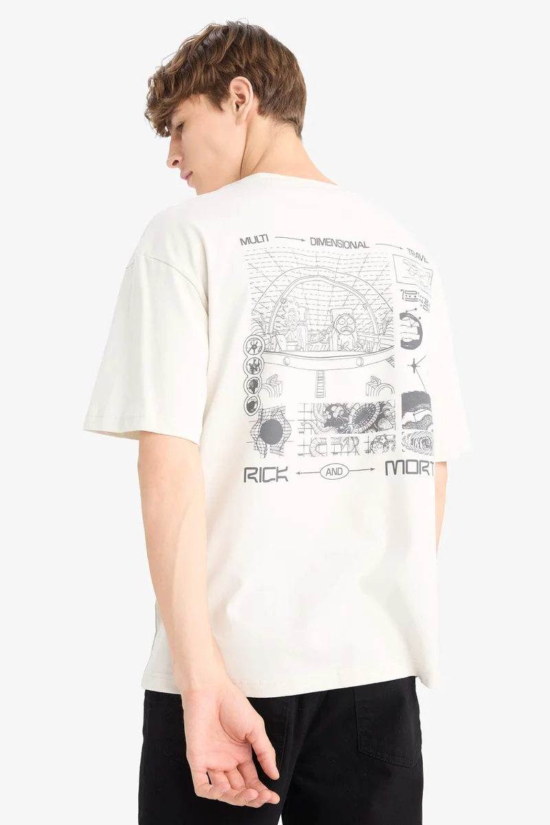 ديفاكتو Boxy Fit Rick and Morty Licensed Crew Neck Printed Short Sleeve T-Shirt