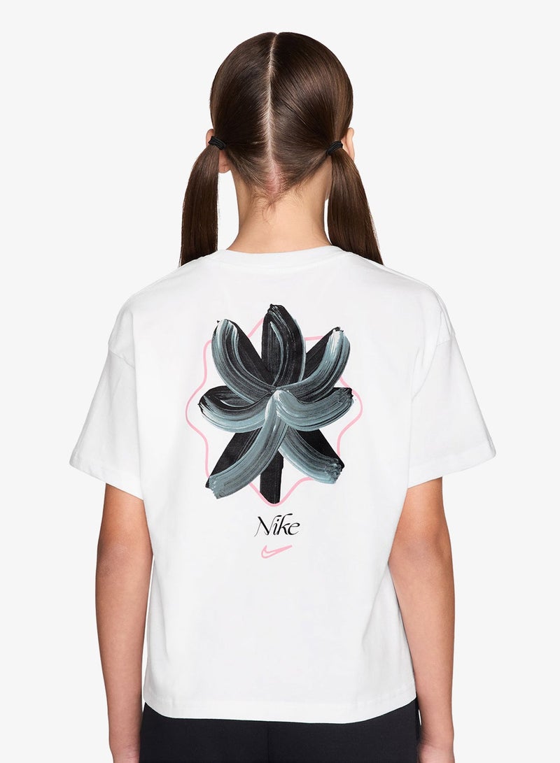 Nike Youth Nsw Boxy Flower T-Shirt - Image 2