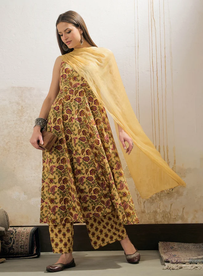 SASSAFRAS SASSAFRAS Yellow Floral Sleeveless Kurta with Pencil Pants and Dupatta Set