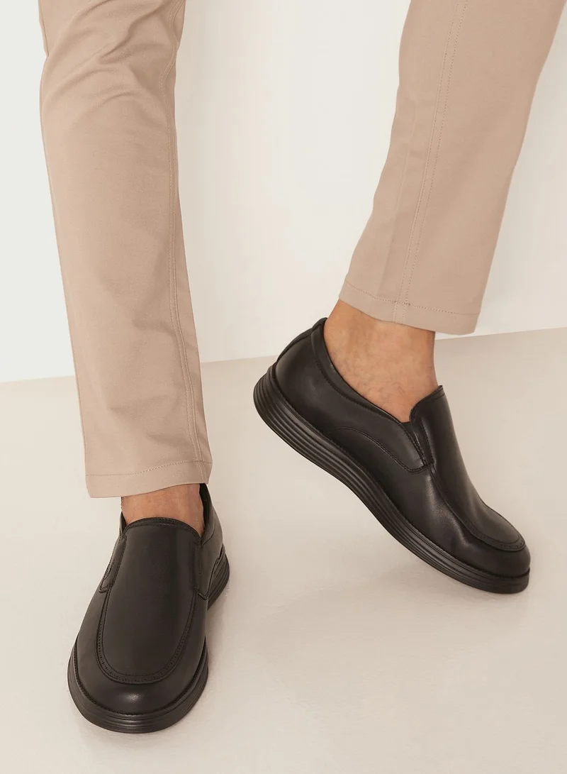 Le Confort Casual Slip Ons Loafers