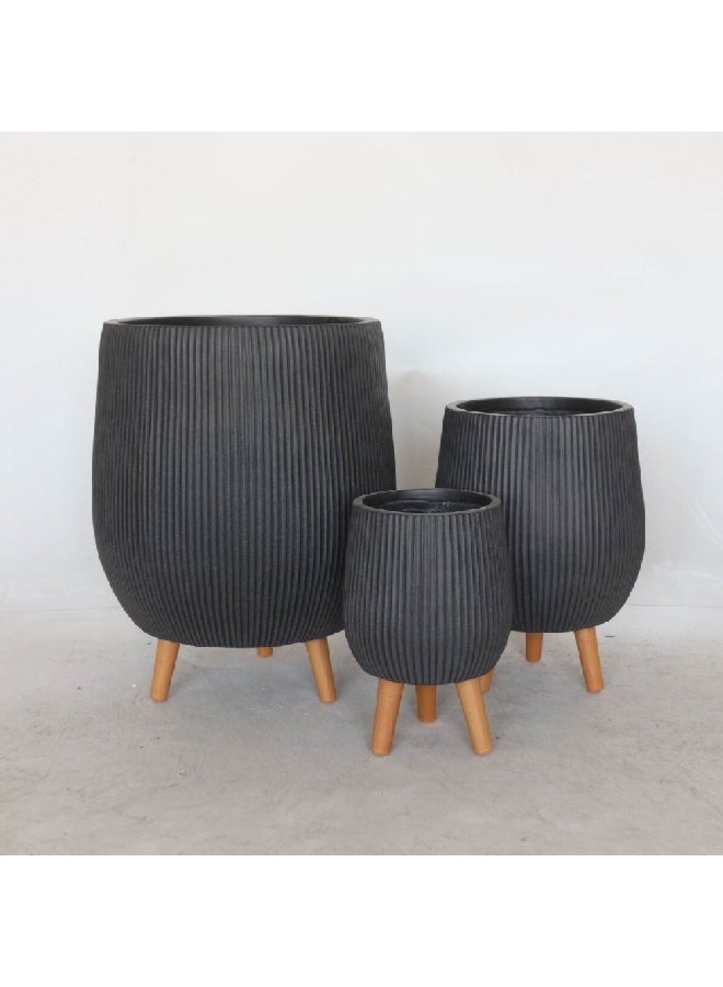 جينو طقم أوعية زهور من ألياف الصلصال يتكون من 3قطع بأرجل خشبية وبلونين أسود وبني  47 × 46 × 46 سم LT14725T-3S+LT8034-A - Image 2