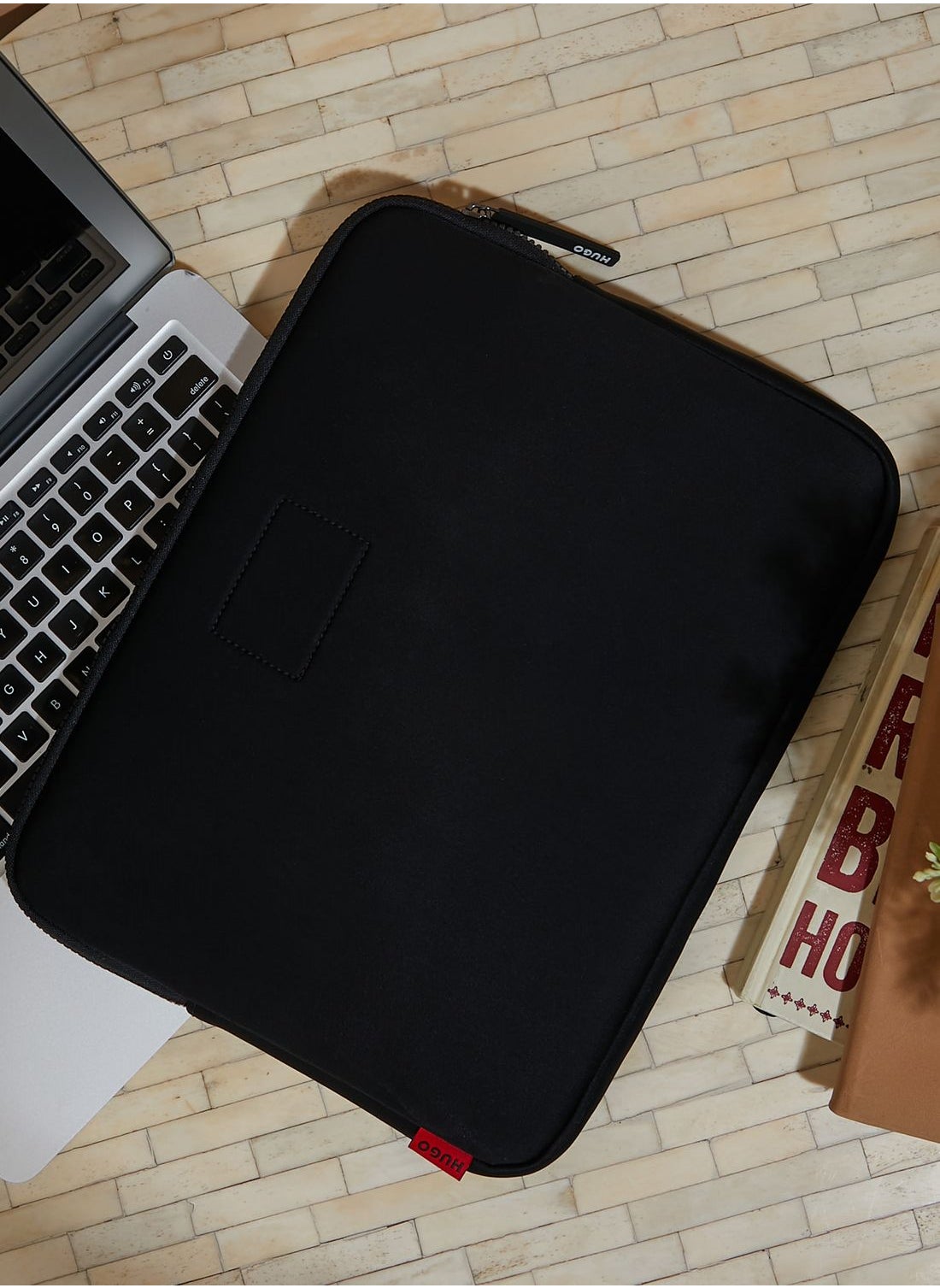 Hugo boss hot sale laptop sleeve