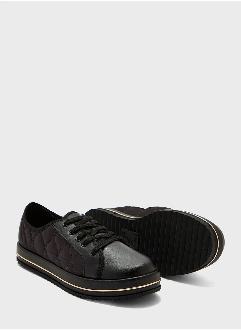 Beira Rio Lace Up Low Top Sneakers