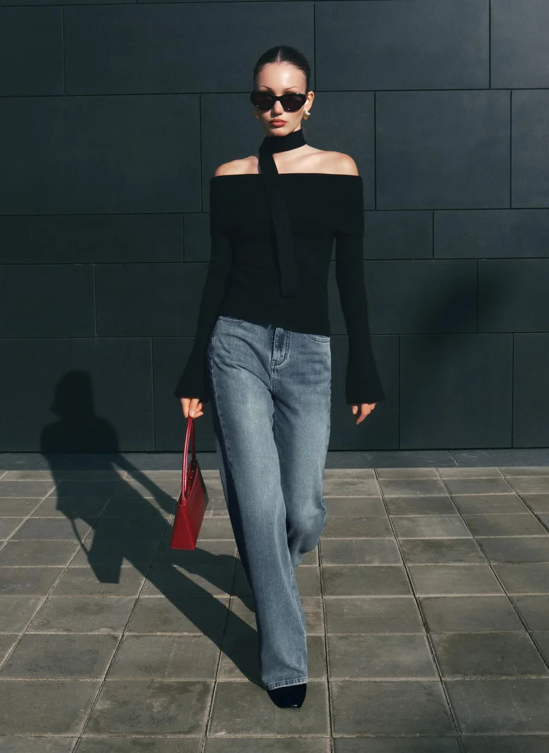 Lichi Straight denim jeans with scuffs