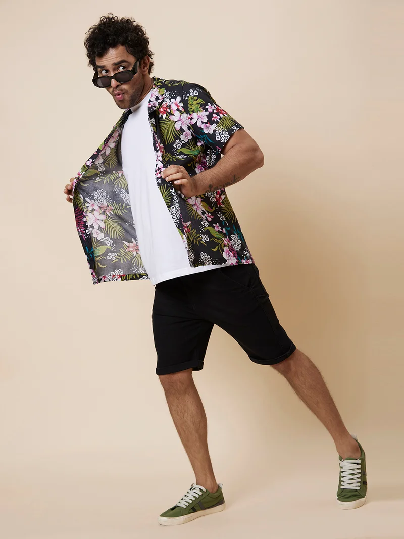 Globus Men Black Floral Printed Regular Fit Casual Resort Shirt