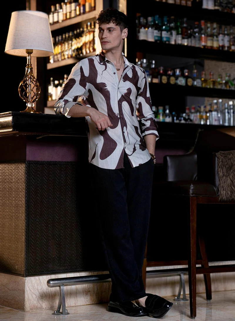 Campus Sutra Men's Chocolate Brown & Daisy White Contour-Lines Pleated Shirt