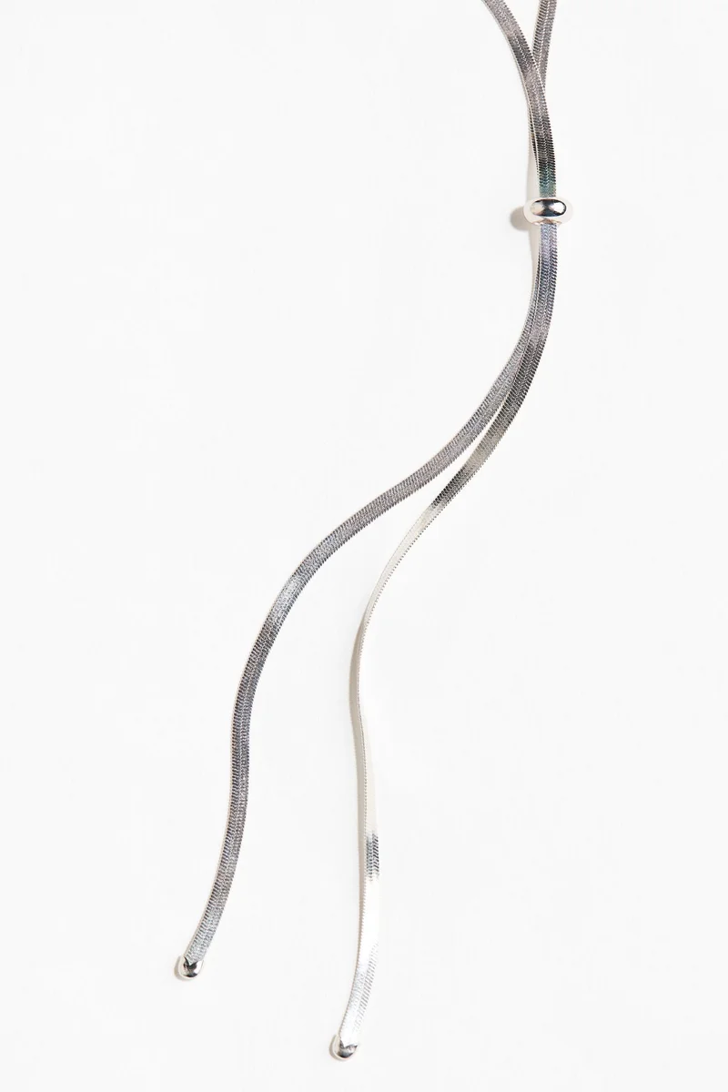 اتش اند ام قلادة متعرّجة