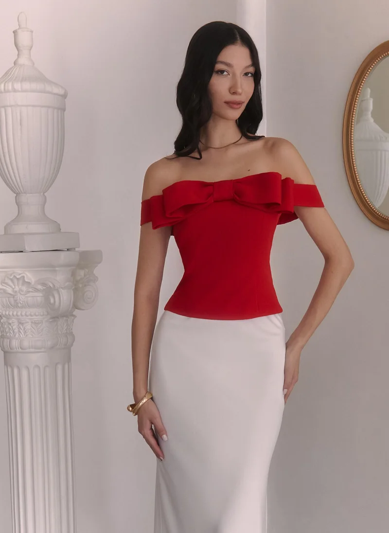 Lichi Corset top with open shoulders and frontal bow