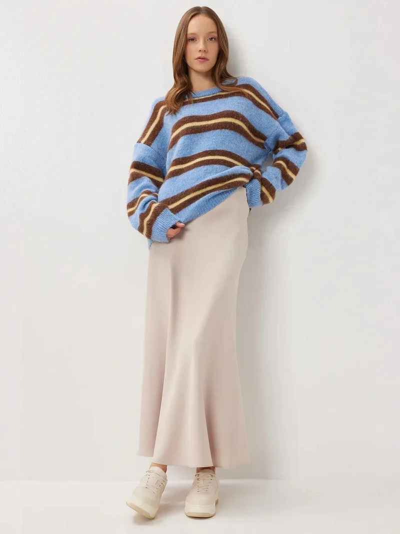 إسطنبول الساحرة ISTANBUL High Waist Satin Maxi Skirt