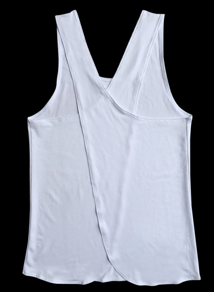 Loquat Women's Sleeveless Cross Fitness Vest White