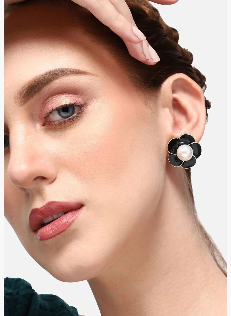 SOHI Gold Plated Casual Pearls Stud For Women