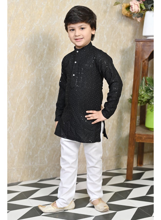 BT DEZINES طقم كورتا بيجاما تشيكانكاري أسود للأولاد - Image 3