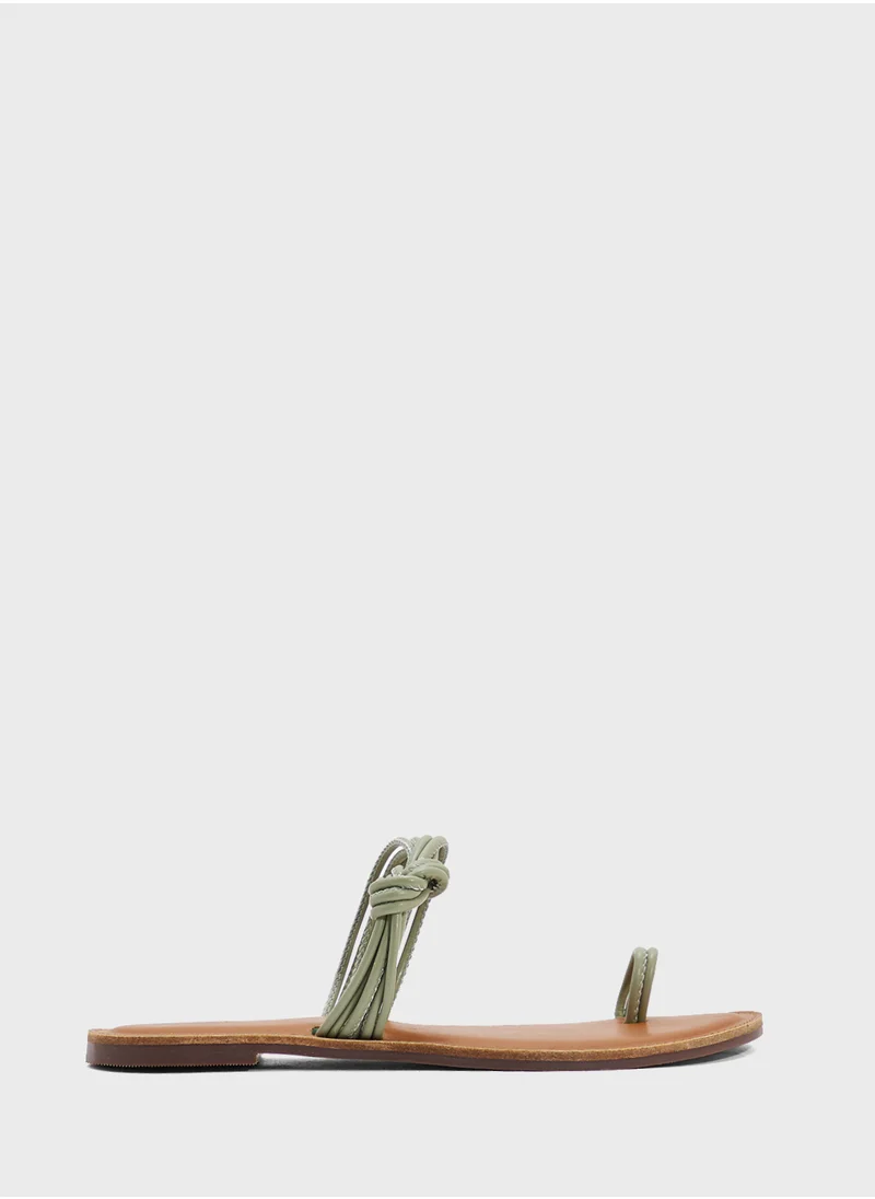 جينجر Casual Toe Post Sandal