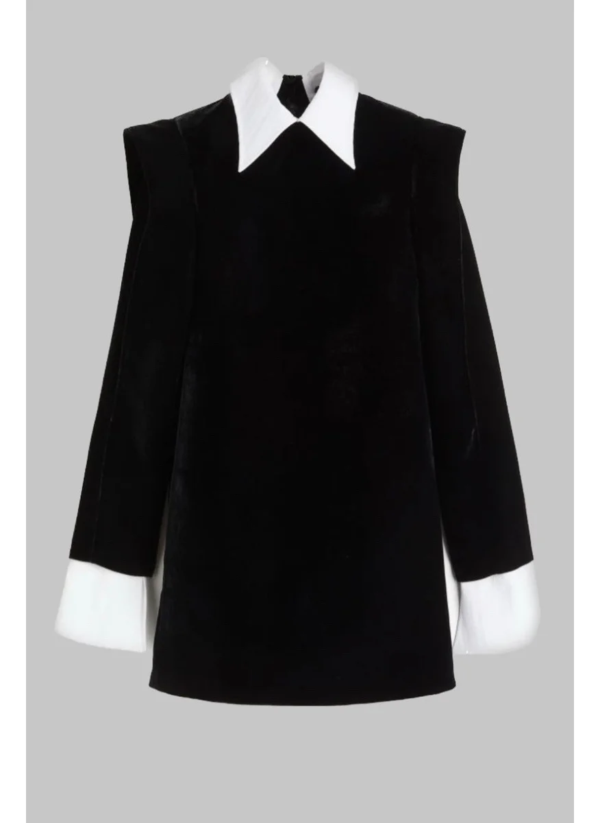 ريتنيس Collared Velvet Dress