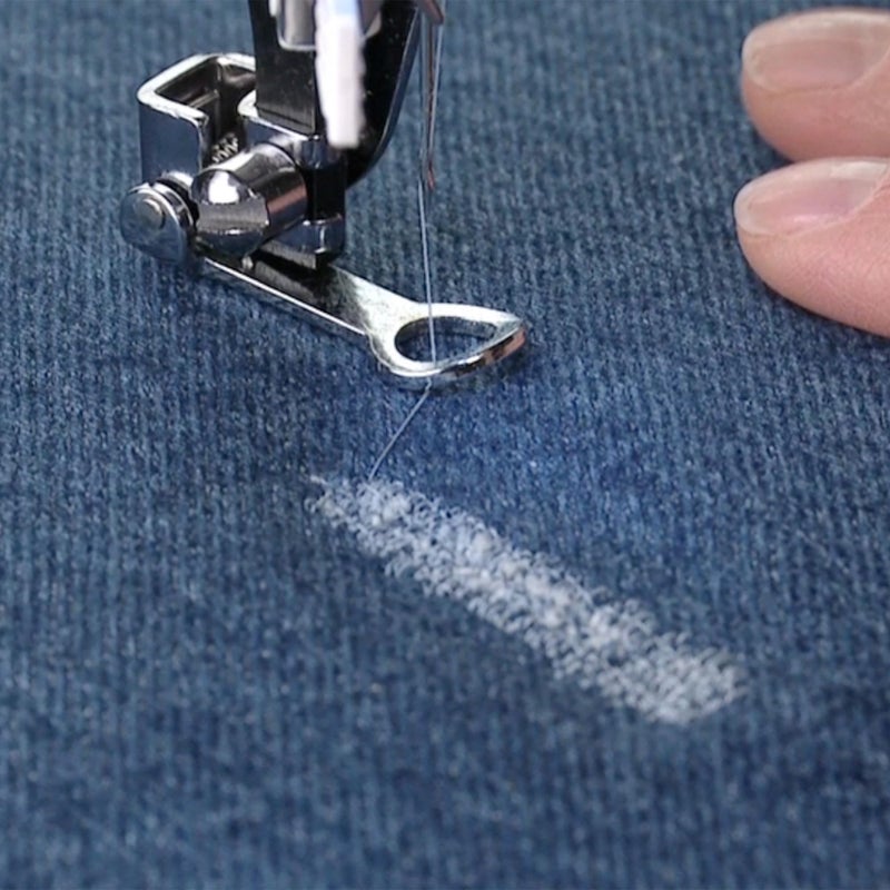 SINGER | Darning Presser Foot - Sewing Made Easy - Image 5