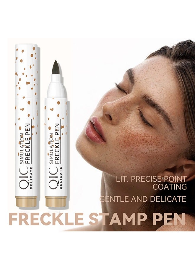 كيو اي سي قلم النمش المحاكاة - قلم مكياج النمش المزيف للوجه السائل لإنشاء مكياج النمش الطبيعي وجمال النمش ، النمش المزيف مقاوم للماء لمكياج نابض بالحياة ، # 01 كراميل بني فاتح - Image 1