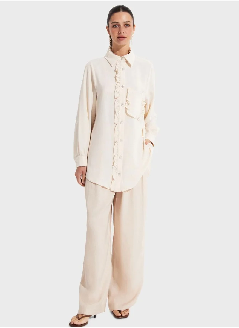 جون Ruffel Detail Button Down Shirt