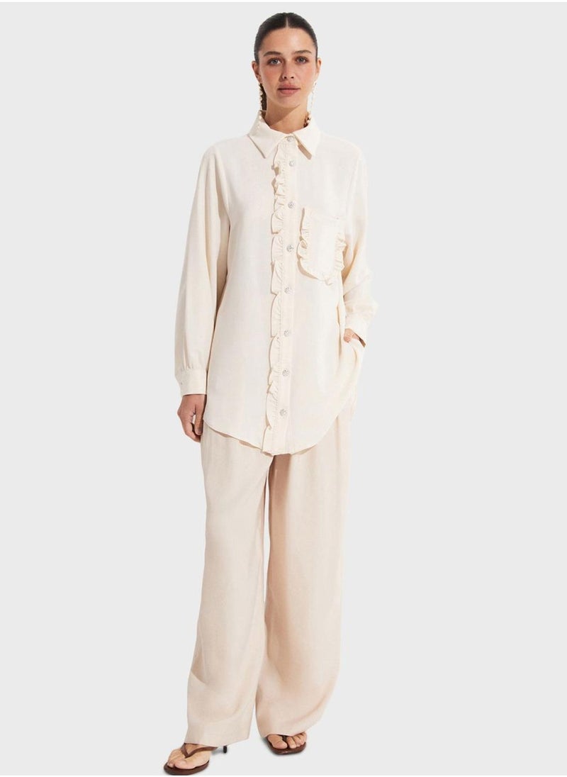 جون قميص بأزرار وتفاصيل كشكش - Image 5