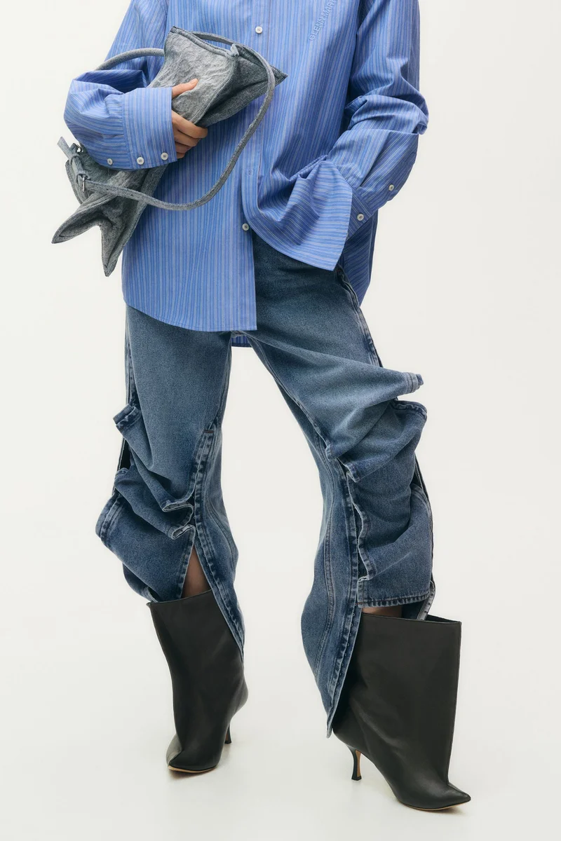 اتش اند ام بنطلون جينز واسع بفتحة جانبية