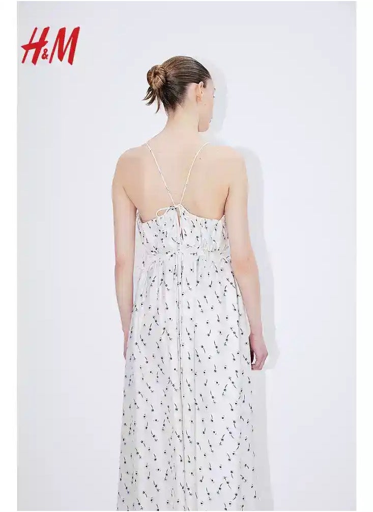 H and M - HM Women's New Loose Lightweight Comfortable And Fashionable Dress - Image 1