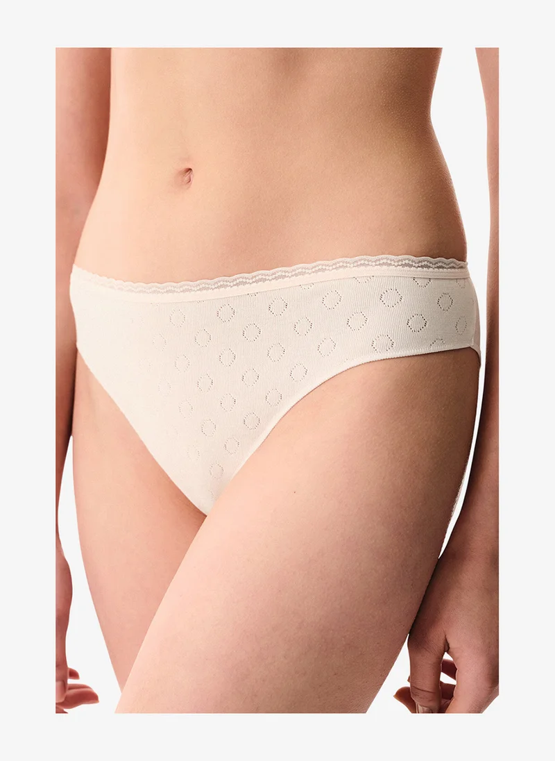 بنتي Women Pointel Slip Cream/Pink Briefs
