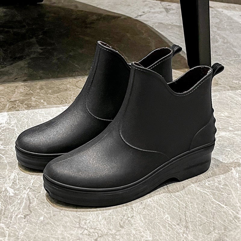 Fashion Rain Boots Women'S Single-Layer Shoes Link Outdoor Versatile Rain Boots Non-Slip Kitchen Rubber Shoes - Image 1