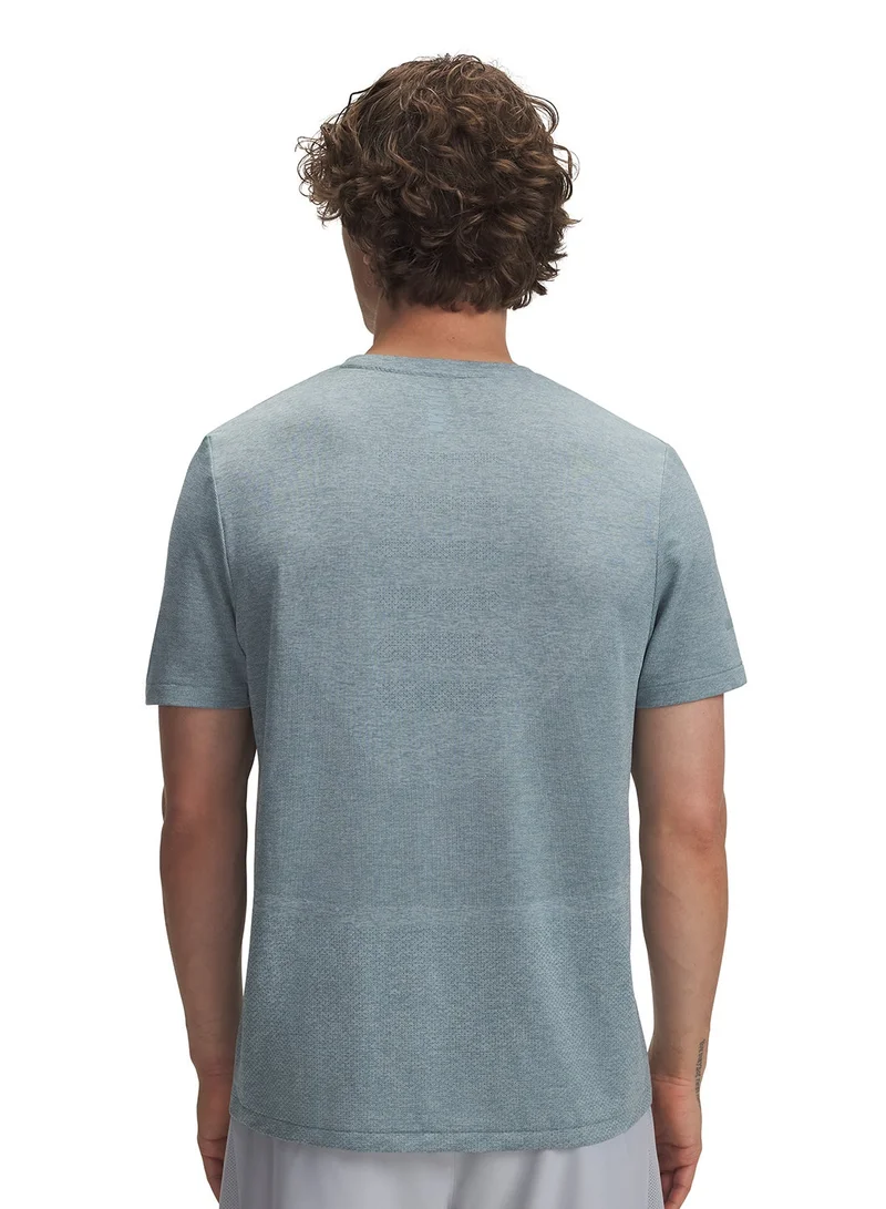 اندر ارمر تيشيرت بخطوات سلسة