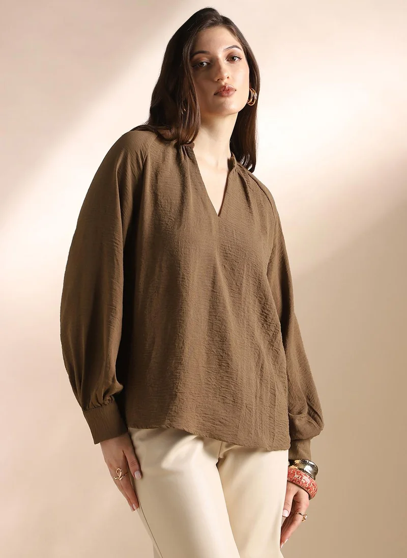 globus Globus Women Brown Mandarin Neck Raglan Cuffed Sleeves Self Design Gathered Detail Workwear Top