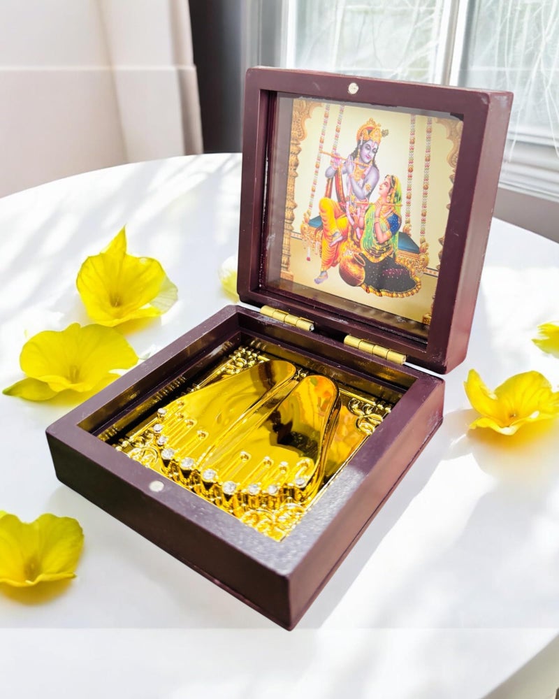 WARMINGO DE Krishan Ji Pocket Temple Charna Paduka Vrindavan Mandir | Gold Plated Box God Idol Bhagwan | Religious Gift for Mom & Dad | Diwali Gift Item | Thakur Ji (Krishan JI) - Image 3
