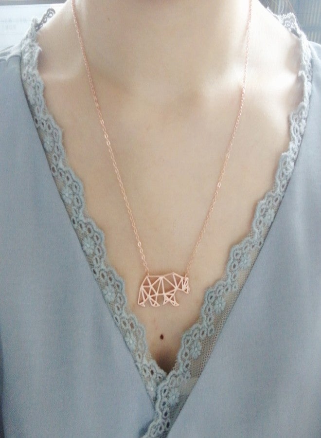 نوماندا قلادة دب قطبي لطيفة من نوماندا، مجوهرات أنيقة مستوحاة من الطبيعة والحيوانات، هدية مثالية (ذهبي وردي) - Image 4