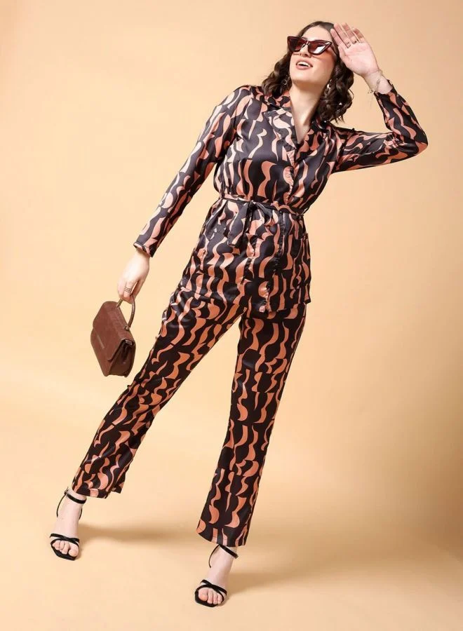 مرفوعة Women Regular Fit Two Tone Long Sleeve Mid Rise Blazer And Trouser Co-Ords Set