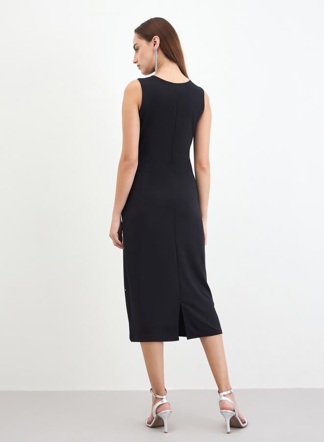 ستايلي فستان ميدي أسود بدون أكمام مزين بالمسامير - Image 5