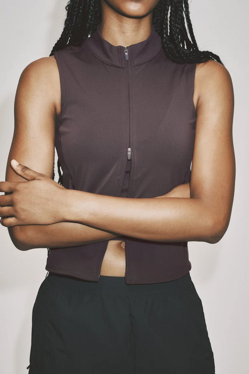 H&M  Slim Fit Running gilet with SculptMove™ for Women | Best Price UAE