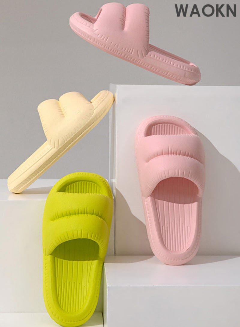 أحذية استحمام للنساء: صنادل وشباشب صيفية مانعة للانزلاق. مثالية كأحذية شاطئية، وشباشب حمام، وأحذية داخلية نسائية بنعل سميك. تصميم مانع للانزلاق يضمن السلامة في المناطق الرطبة. متعددة الاستخدامات للاستحمام، والشاطئ، والحمام، أو للاستخدام الداخلي - تجمع بين الأناقة والعملية في الصيف.