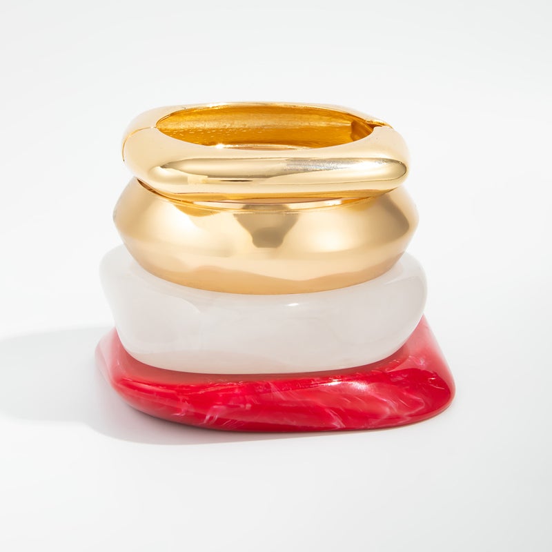 SHIXIN Oversized Resin Bangle with Gradient Effect and Irregular Metal Spring Design - Image 5