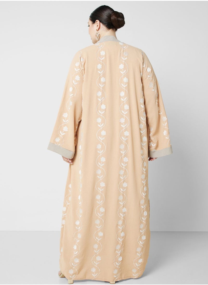 Hayas Closet Curve - Embroidery Detail Abaya - Image 1