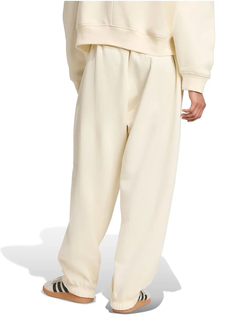 adidas Originals Essential Linear Oversized Joggers