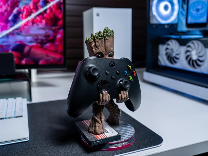 Cable Guys Les Gardiens de la Galaxie Gaming-Figur Junger Groot - Halter für Controller oder Smartphone - USB-Kabel enthalten - 20 cm - Image 3