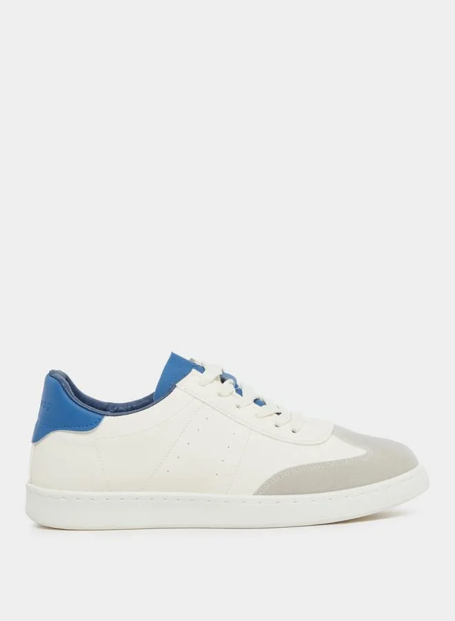 ستايلي اكتيف سنيكرز بألوان متداخلة برباط